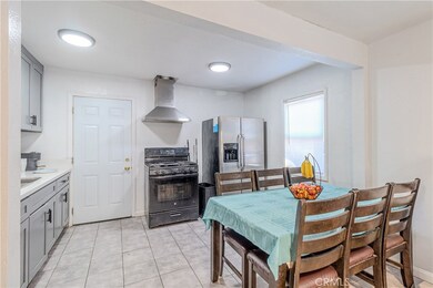 919 N Illinois Ave, Colton, CA 92324 - photo 7