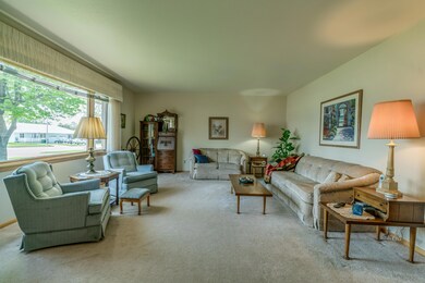 444EInterstateAve_0001