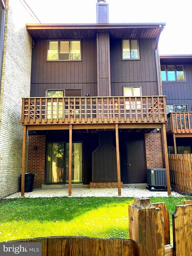 2257 Chapel Valley Ln, Lutherville Timonium, MD 21093 - photo 5