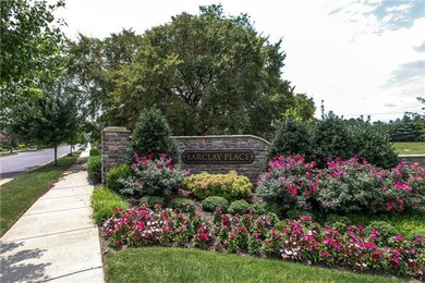 Welcome to entrance to Barclay Place!