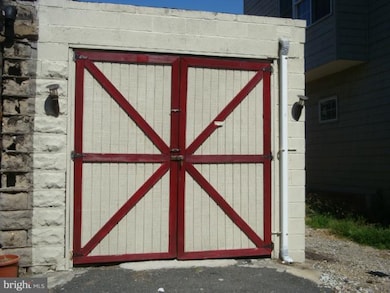 1313 Cooksie St, Baltimore, MD 21230 - photo 5