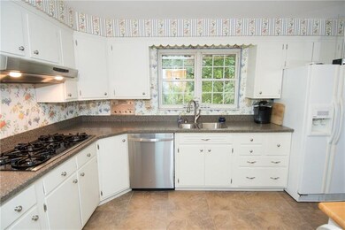 Kitchen 124 Sherwood Drive