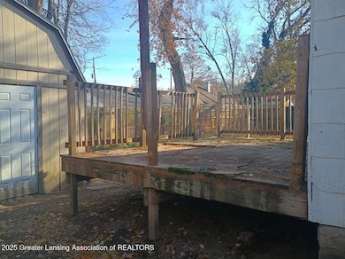 1320 Glenrose Ave, Lansing, MI 48915 - photo 4