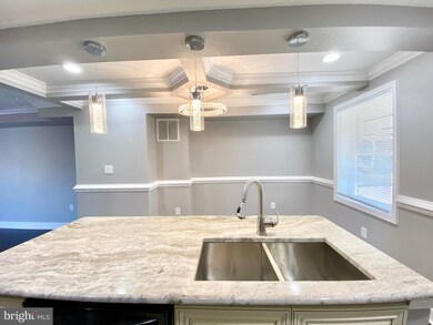 4007 Shannon Dr, Baltimore, MD 21213 - photo 6