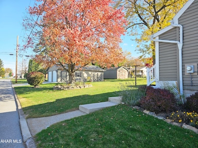 401 E Julian St, Martinsburg, PA 16662 - photo 4