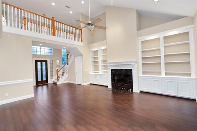 7918 Oakwood Hollow St, Houston, TX 77040 - photo 4