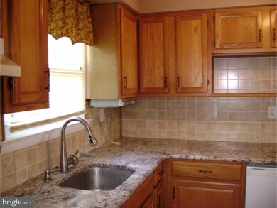 11 Sparrow St, Browns Mills, NJ 08015 - photo 3