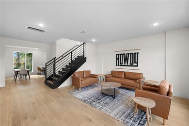 2539 E Villa Maria Rd unit D, Bryan, TX 77802 - photo 5