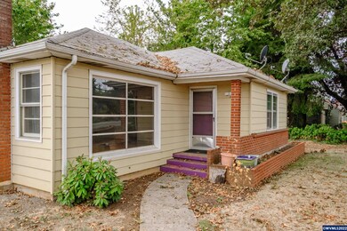 985 E Ellendale Ave, Dallas, OR 97338 - photo 2