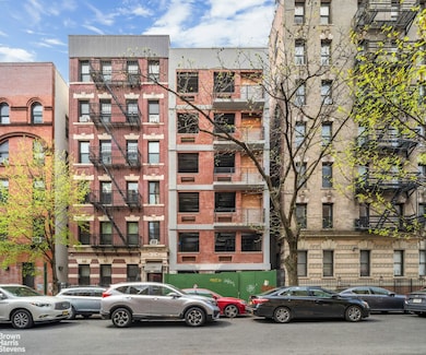 504 W 141st St, New York, NY 10031 - photo 3