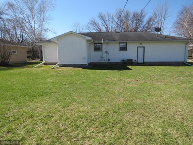 1925 15th St E, Glencoe, MN 55336 - photo 2