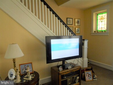 7 Florin Ave, Reading, PA 19605 - photo 3