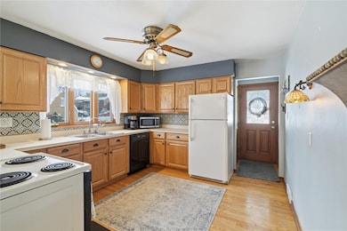 1310 Allen Ave, Monessen, PA 15062 - photo 6