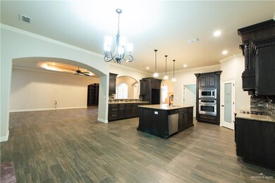 2512 Colvin Ave, Edinburg, TX 78539 - photo 6