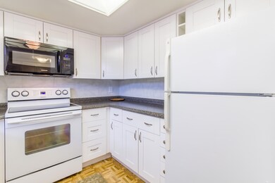 2561 Boundbrook Blvd 204-4
