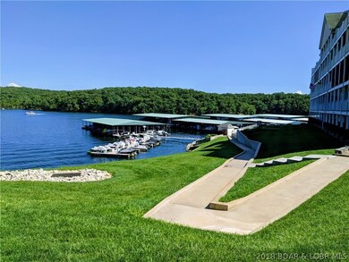 Completely accessible to pool & dock! Roll your co