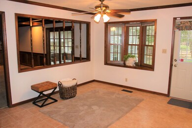 5566 N Cypress St, Newburgh, IN 47630 - photo 5