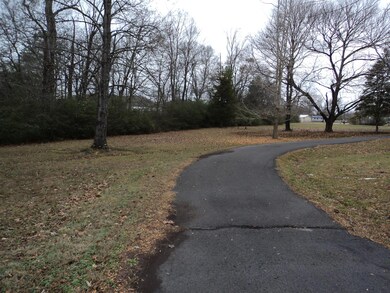 159 Dobert Rd, Manchester, TN 37355 - photo 5