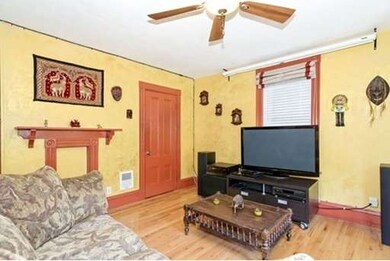 128 Chestnut St unit 3, Brookline, MA 02445 - photo 4