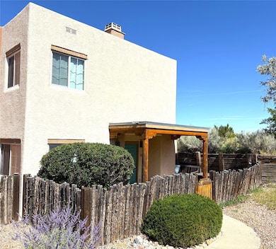 2210 Miguel Chavez Rd unit 511, Santa Fe, NM 87505 - photo 3