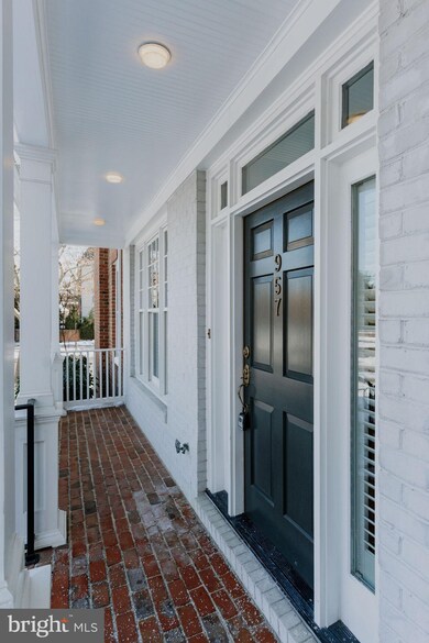 957 Powhatan St, Alexandria, VA 22314 - photo 5