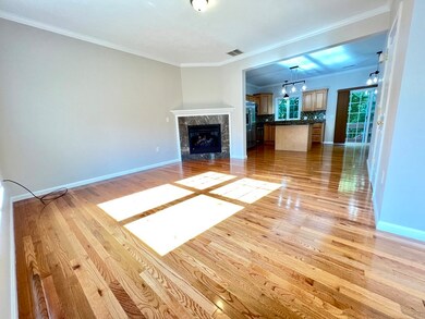 85 E Mountain St, Worcester, MA 01606 - photo 4