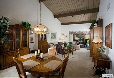 FORMAL LIVING & DINING AREA
