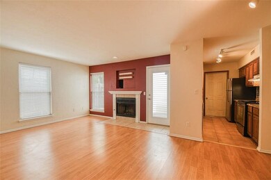 11402 Benttree Cir unit 11402, Oklahoma City, OK 73120 - photo 6