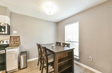 Spacious breakfast nook