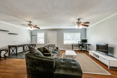 1326 Candlelight Ln, Houston, TX 77018 - photo 7