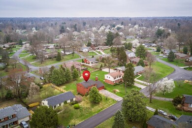 9852 Longwood Cir-02