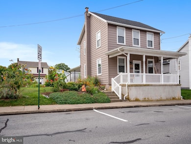 120 W 2nd St, Alburtis, PA 18011 - photo 3