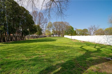 36 Brookfield Rd unit 38, Riverside, RI 02915 - photo 3