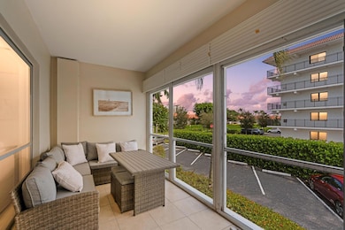 40 SE 13th St unit B1, Boca Raton, FL 33432 - photo 2