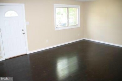 6908 Forest Terrace, Hyattsville, MD 20785 - photo 3