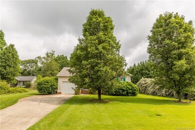 141 Brookview Rd, Statesville, NC 28625 - photo 3