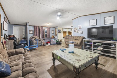 4_Living-Room_1800x1200_4083782