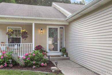 5-web-or-mls-3136 Roberts Way Holland-5