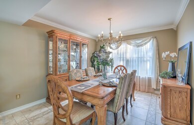 010_DINING ROOM-4
