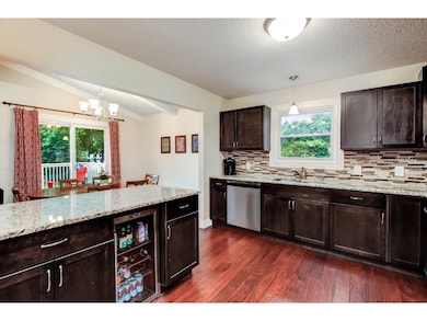Kitchen/Dining