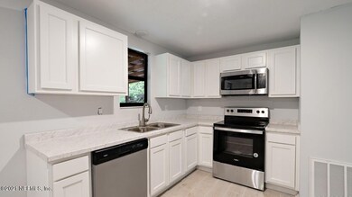 10673 Arnez Rd, Jacksonville, FL 32218 - photo 6