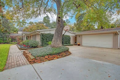 11725 Spriggs Way, Houston, TX 77024 - photo 3