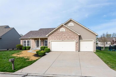 715 Brook Manor Ct, Lake Saint Louis, MO 63367 - photo 2