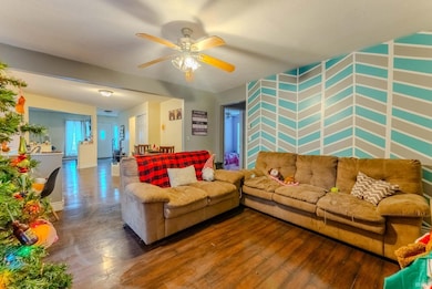 15 S Second St, Somerset, IN 46984 - photo 5