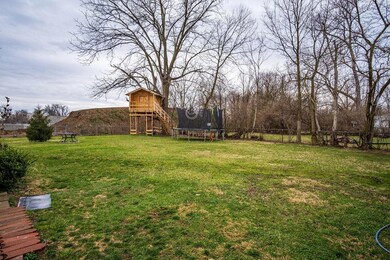 1503GreenleafRd-3