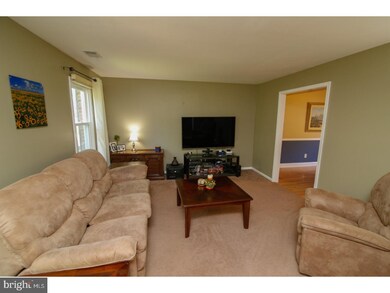 760 Whistle Stop Ln, Quakertown, PA 18951 - photo 5