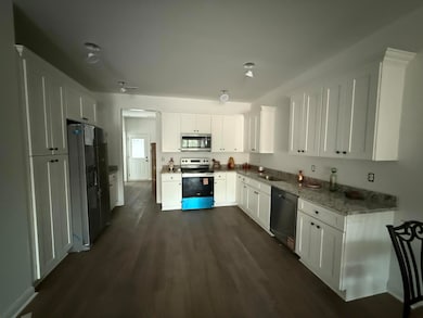 834 Ridgewood #4 Dr, Berea, KY 40403 - photo 3