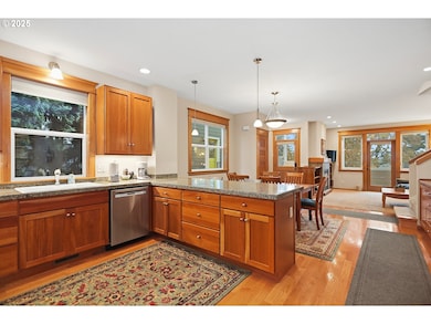 1807 Columbia St, Hood River, OR 97031 - photo 6