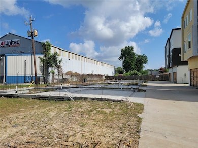 304 W St E, Houston, TX 77076 - photo 3