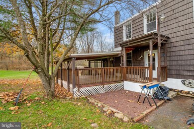 8204 Kings Hwy S, Zionsville, PA 18092 - photo 3